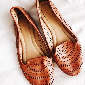 Restricted Cutout Loafers
